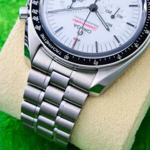 Alternative view of Omega Speedmaster Professional Moonwatch